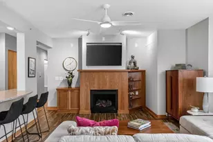 15 S Broom St, Madison, WI 53703 - Photo 3