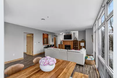 15 S Broom Street #401, Madison, WI 53703 - Photo 11