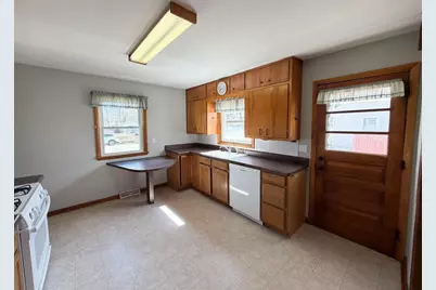 1534 S Osborne Avenue, Janesville, WI 53546 - Photo 5