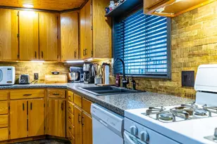 200 Garfield Ave, Reeseville, WI 53579 - Photo 9