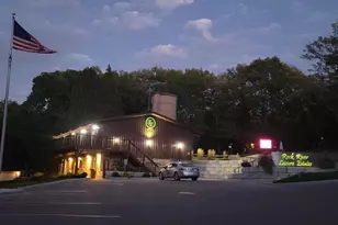 329 Sunrise Ct, Edgerton, WI 53534 - Photo 5