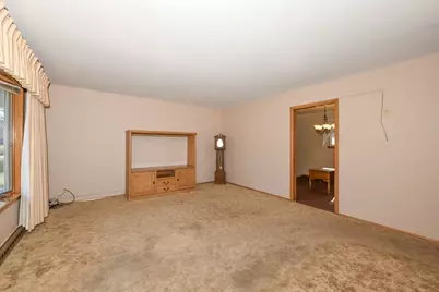 257 Mohawk Road, Janesville, WI 53545 - Photo 9