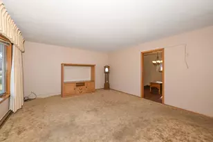 257 Mohawk Rd, Janesville, WI 53545 - Photo 9