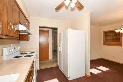 257 Mohawk Road, Janesville, WI 53545 - Photo 17