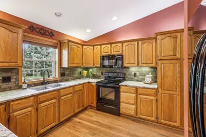 2188 Essex Drive, Sun Prairie, WI 53590 - Photo 11