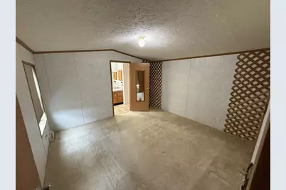 W211N11863 Hilltop Drive #D14, Germantown, WI 53022 - Photo 11