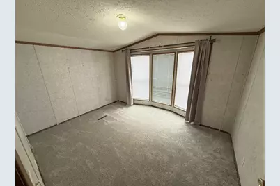 W211N11863 Hilltop Drive #D14, Germantown, WI 53022 - Photo 7