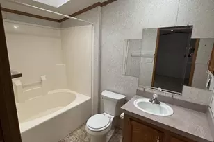 W211N11863 Hilltop Dr, Germantown, WI 53022 - Photo 9