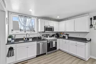 118 N Johnson St, Berlin, WI 54923 - Photo 9