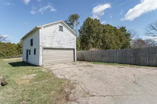 1229 Ruger Ave, Janesville, WI 53545 - Photo 3