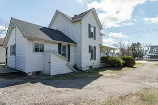 1229 Ruger Ave, Janesville, WI 53545 - Photo 25