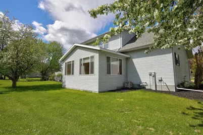 588 Ann Court, Berlin, WI 54923 - Photo 7