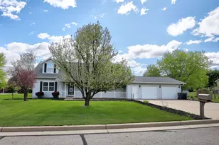 588 Ann Ct, Berlin, WI 54923 - Photo 9