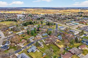 209 Midvale Dr, Marshall, WI 53559 - Photo 7