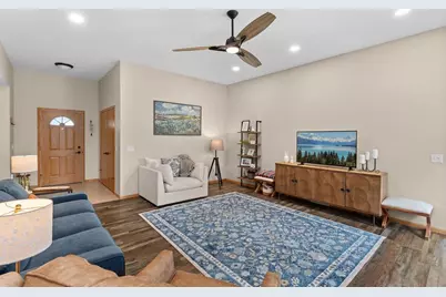 1422 Ridgeview Drive, Reedsburg, WI 53959 - Photo 7