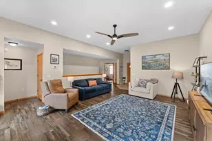 1422 Ridgeview Dr, Reedsburg, WI 53959 - Photo 9