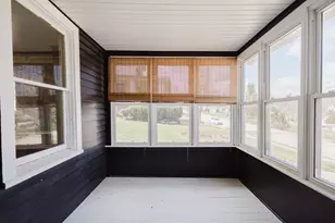 318 Maiden St, Mineral Point, WI 53565 - Photo 7