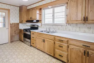 318 Maiden St, Mineral Point, WI 53565 - Photo 19