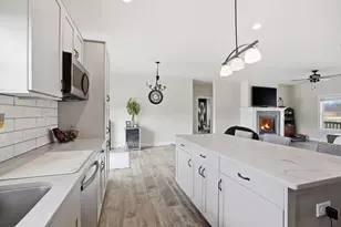 N7037 Hillside Ct, Delavan, WI 53115 - Photo 9