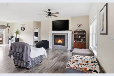 7037 N Hillside Court, Delavan, WI 53115 - Photo 9