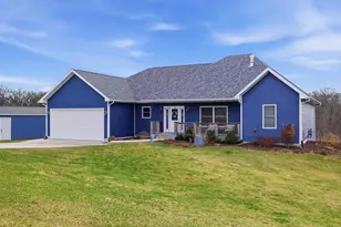 7037 N Hillside Ct, Delavan, WI 53115 - Photo 5