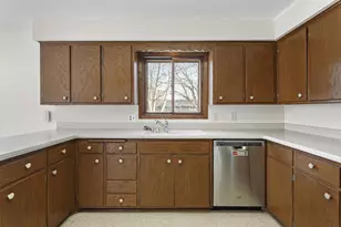 4702 Retana Dr, Madison, WI 53714 - Photo 9