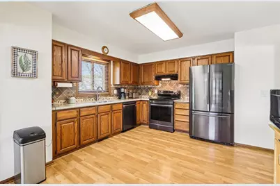 4431 Meadow Wood Circle, DeForest, WI 53532 - Photo 9