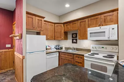 1050 Canyon Road #21, Lake Delton, WI 53965 - Photo 13