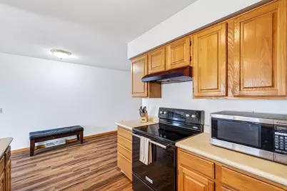 2107 Canterbury Road, Madison, WI 53711 - Photo 11