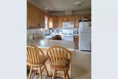 98 Lakeview Avenue, Edgerton, WI 53534 - Photo 9