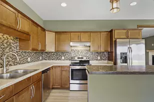 260 Goldenrod Dr, Sun Prairie, WI 53590 - Photo 7
