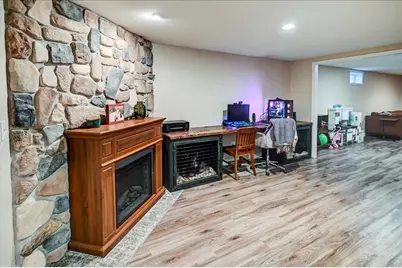 328 N Rutland Avenue, Brooklyn, WI 53521 - Photo 31