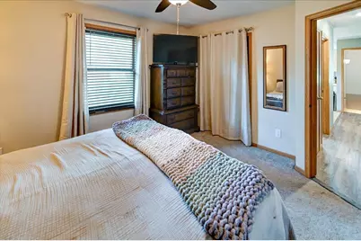 328 N Rutland Avenue, Brooklyn, WI 53521 - Photo 25