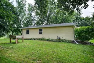 328 N Rutland Ave, Brooklyn, WI 53521 - Photo 47