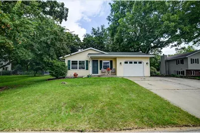 328 N Rutland Avenue, Brooklyn, WI 53521 - Photo 1