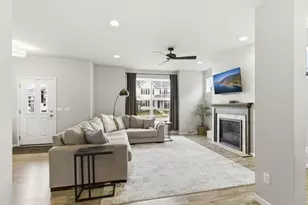 427 Pluto St, Madison, WI 53718 - Photo 5