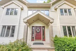 7126 New Washburn Way, Madison, WI 53719 - Photo 3