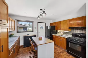 1010 Grant St, Fort Atkinson, WI 53538 - Photo 7