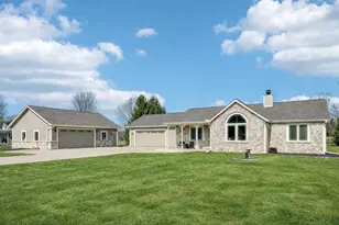 6156 Gwen Ln, Allenton, WI 53002 - Photo 1