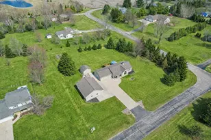 6156 Gwen Ln, Allenton, WI 53002 - Photo 3