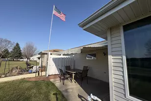 4006 Devereaux Dr, Janesville, WI 53546 - Photo 41