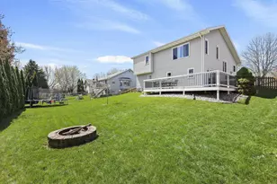 307 Halsor St, DeForest, WI 53532 - Photo 3