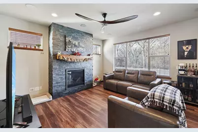 1236 Twisted Branch Way, Sun Prairie, WI 53590 - Photo 11