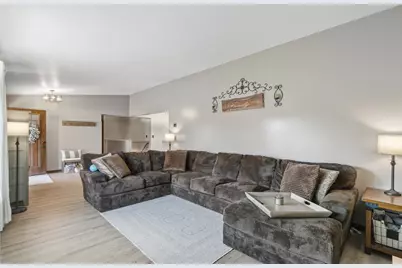 101 Knoll Court, Rosendale, WI 54974 - Photo 9