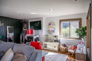 W5891 Beach Cottage Dr, New Lisbon, WI 53950 - Photo 29