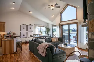 W5891 Beach Cottage Dr, New Lisbon, WI 53950 - Photo 15