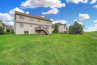 1001 Pebblebrook Courtyard, Waunakee, WI 53597 - Photo 21