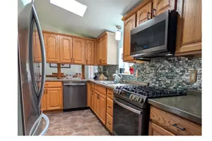 W1773 Southern Rd, Wisconsin Dells, WI 53965 - Photo 5