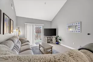 10 Kings Mill Cir, Madison, WI 53718 - Photo 5