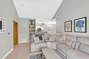 10 Kings Mill Cir, Madison, WI 53718 - Photo 7